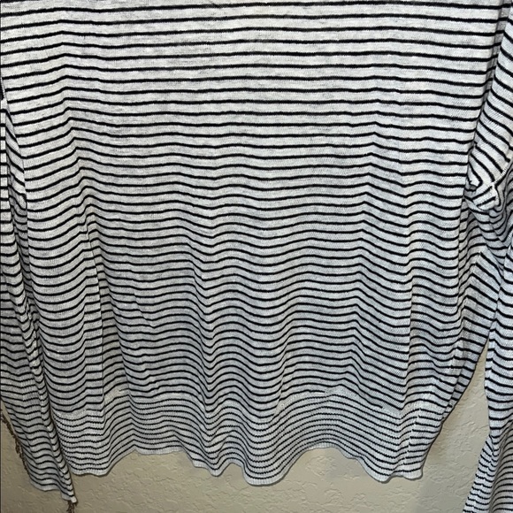 Nili Lotan Black and White Striped linen  V-Neck Long Sleeve - Picture 7 of 7